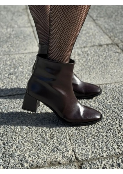 Velisse Rugan Küt Burun Büyük Numara Kadın Topuklu Bot Modern Stil