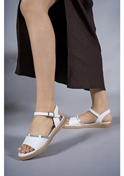 Kadın Sandalet Beyaz