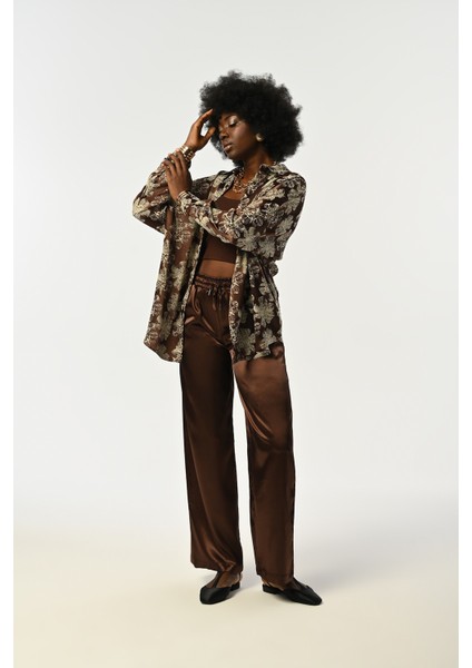 Kadın Kahverengi Renk Çiçekli Oversize Kesim Gömlek modelleri