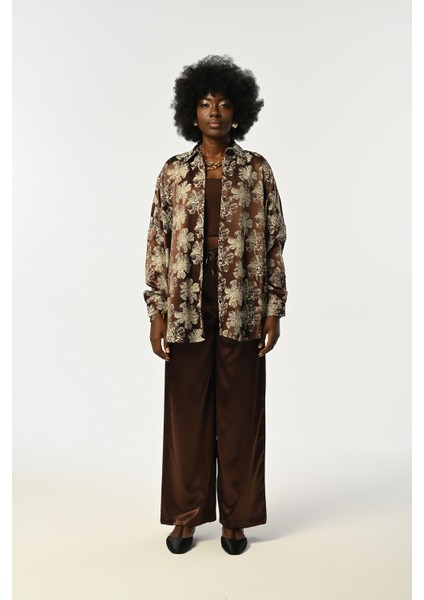 Kadın Kahverengi Renk Çiçekli Oversize Kesim Gömlek fırsatları