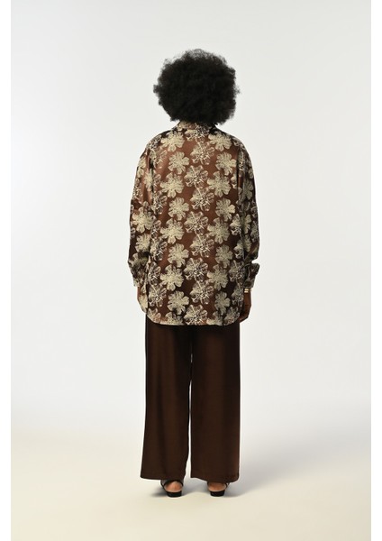 Kadın Kahverengi Renk Çiçekli Oversize Kesim Gömlek indirimleri