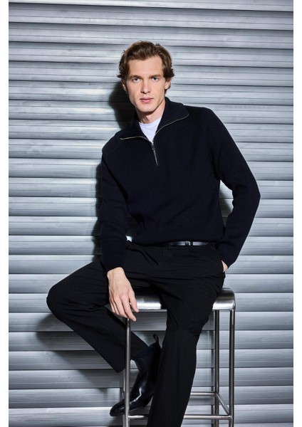 Standart Fit Dik Yaka Fermuarlı Triko Kazak D4209AX24WN fiyatları