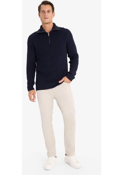 Standart Fit Dik Yaka Fermuarlı Triko Kazak D4209AX24WN fırsatları