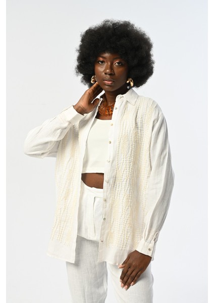 Kadın Nakış ve Pul Payet Işlemeli Beyaz %100 Keten Oversize Gömlek