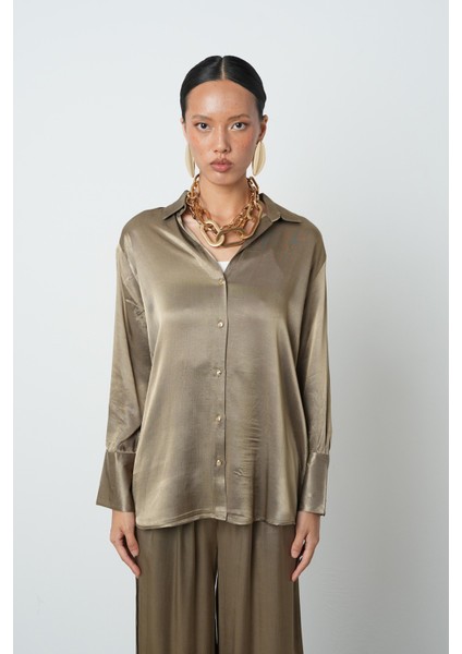 Kadın V Yaka Açık Haki Renk Düz %100 Viskoz Altın Düğmeli Gömlek
