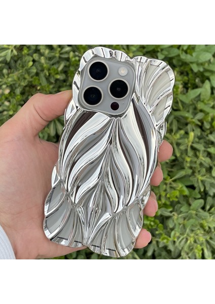 iPhone 15 Pro Kılıf Yaprak Desenli Parlak Darbe Önleyici Silikon Kapak