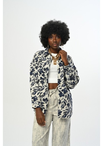 Kadın Karışık Çiçek Desenli Lacivert Gömlek