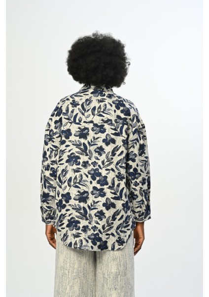 Kadın Karışık Çiçek Desenli Lacivert Gömlek indirimleri