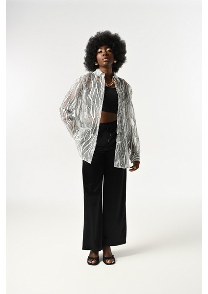 Kadın Transparan Desenli Oversize Kesim Gömlek fırsatları