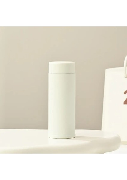 120ML Küçük Kapasite 316 Paslanmaz Çelik Taşınabilir Vakum Termal Yalıtım Tumbler Termos Kupası Cep Kupası Küçük Su Şişesi Kapasite: 180ML/RENK: Beyaz (Yurt Dışından)