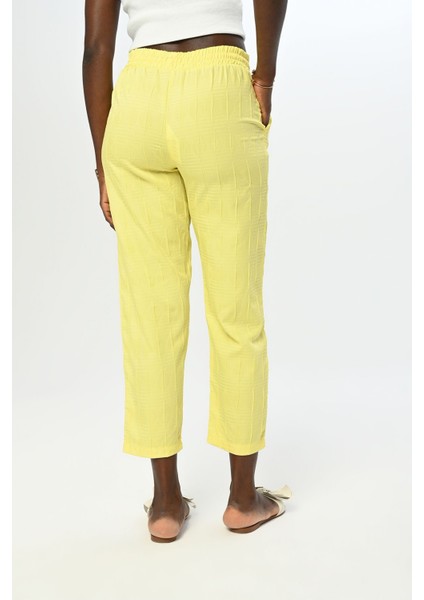 Kadın Rahat Kalıp Beli Lastikli Desenli Pantolon modelleri