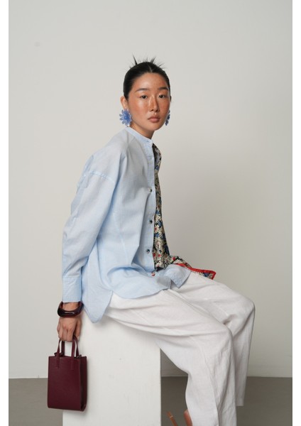 Kadın Serin Esinti Ince Çizgili Bisiklet Yaka Mavi Gömlek fiyatları