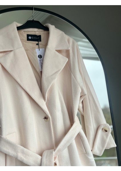 Ekru Kuşaklı Kaşe Kaban fiyatları