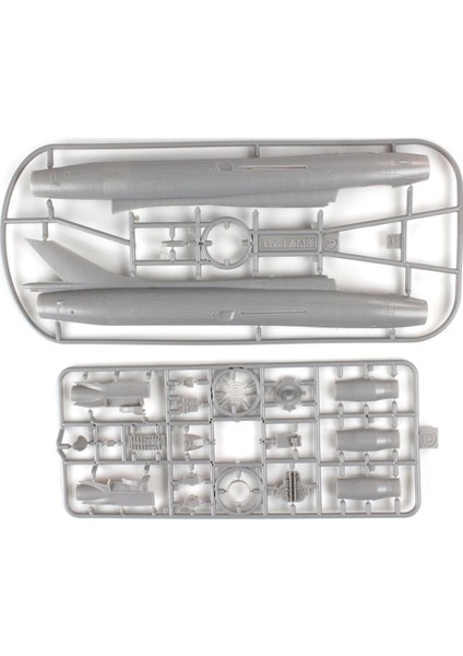 MSVIT72048 1/72 Ölçek, SUKHOI SU-17 M3R Keşik Bombardıman Savaş Uçağı, Plastik Model kiti indirimleri