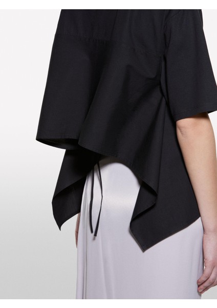 %100 Pamuk Arkası Bağcıklı Bisiklet Yaka Regular Fit T-Shirt Kadın Siyah T-Shirt - 325P3F1QL107K fırsatları