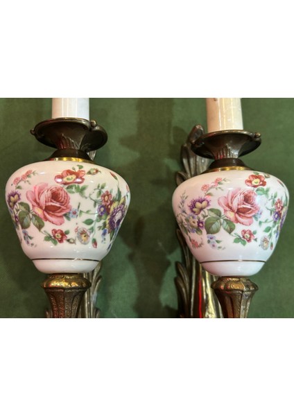 Pirinç ve Porselen‘den Bir Çift Avrupa Aplik 26 cm Boylarında fiyatları