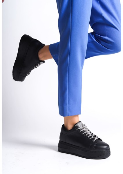 Della Bağcıklı Ortopedik Taban Taşlı Kadın Sneaker Spor Ayakkabı Cst - Siyah