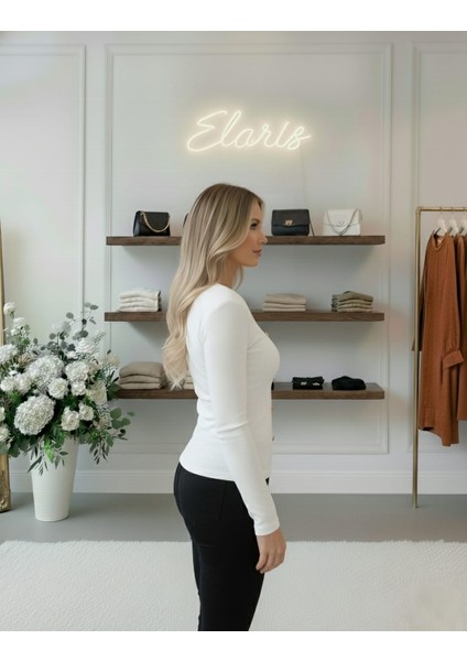 Altın Düğme Detaylı V Yaka Bluz modelleri