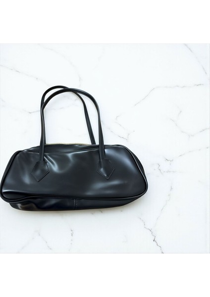 Uzun Askılı Baget Kadın Çantası fiyatları