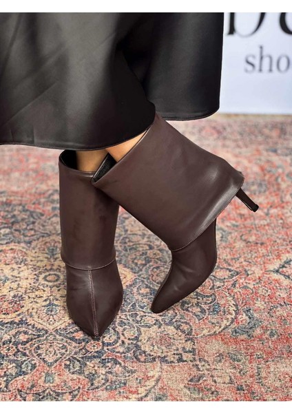 Aveny Ince Topuk Sivri Burun Katlama Detaylı Acı Kahve Kadın Bot
