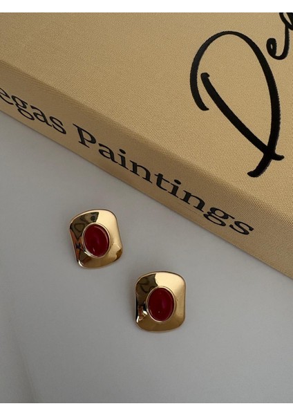 Vintage Tasarım Kare Model Bordo Gold Çelik Küpe