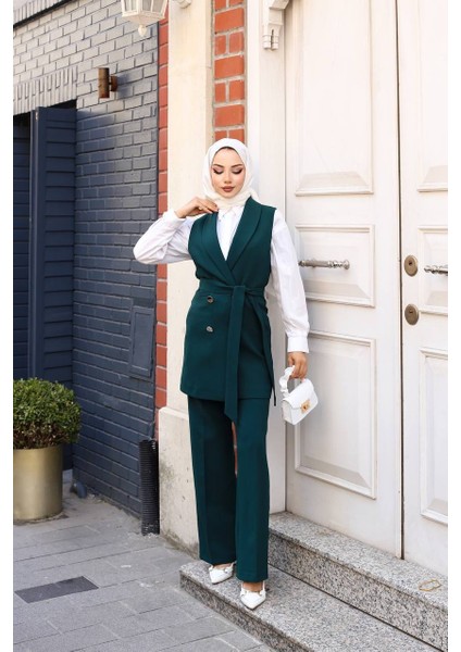 Gold Düğme Kuşaklı Yelek Takım