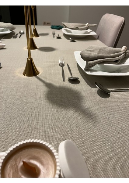 Çeyizlik Piko Sarma Detaylı Dertsiz Masa Örtüsü Simsiz Taş fiyatları