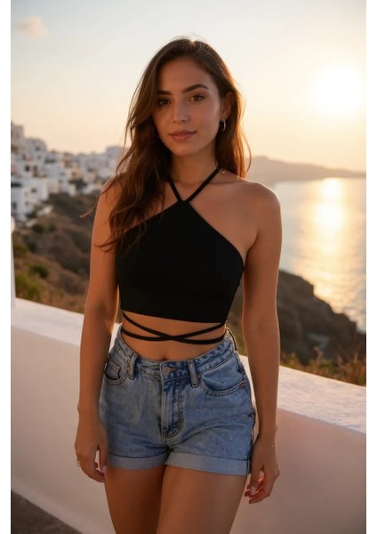 Kadın Siyah Sırtı Açık Boyundan Çapraz Bağlamalı Crop Top Bluz – Şık, Rahat ve Kolay Kombinlenebilir