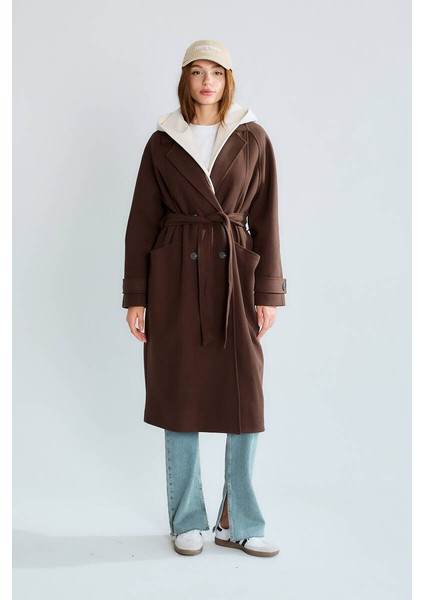 Kadın Kapşonlu Kemerli Düğmeli Kaban fiyatları