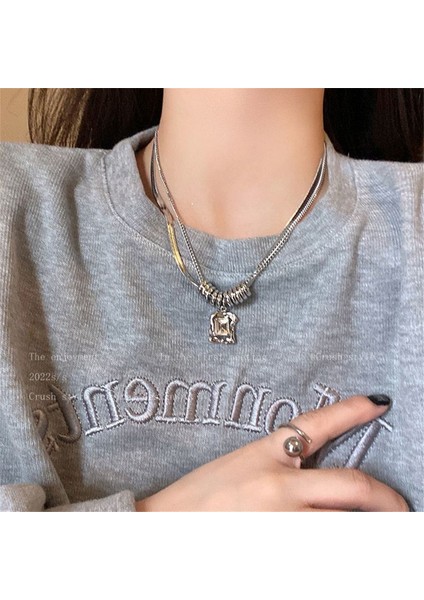 Yeni Kolye Kadın Niş Aksesuarları Baharatlı Kız Tatlı Serin Zinciri Kazak Kazak Zinciri Yüz Üst Düzey Süslemeler Duygusu ile (Yurt Dışından)