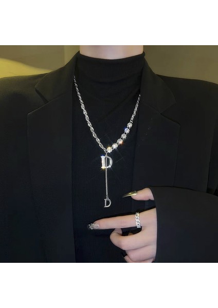 Yeni Kolye Niş Tasarım Birinci Sınıf Mizaç Duygusu Basit Zinciri Çok Yönlü Basit Hafif Lüks Kolye (Yurt Dışından)