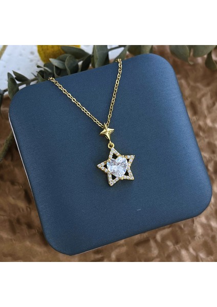 Yeni Kıdemli Işık Duygusu Lüks Titanyum Çelik Kolye Kadın Niş Tasarım Baharatlı Kız Inci Zinciri Moda Yüz Aksesuarları ile (Yurt Dışından)