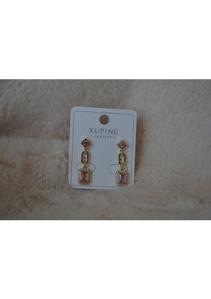 Zarif Pembe Taşlı Gold Çelik Küpe