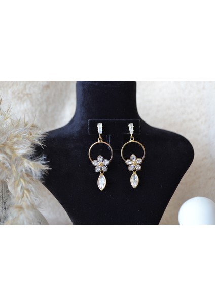 Çiçek Temalı Zirkon Taşlı Çelik Kadın Küpe