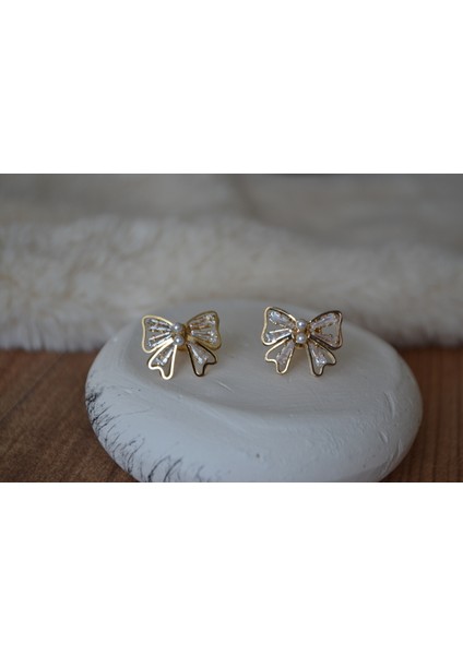 Gold Kurdele Temalı Inci Taşlı Çelik Küpe