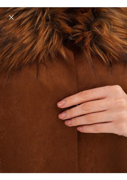 Yaka ve Kol Detaylı 38 - 50 Beden Aralığı Giyilebilen Panço modelleri