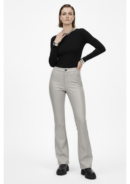 Gri Kadın Ispanyol Paça Deri Pantolon