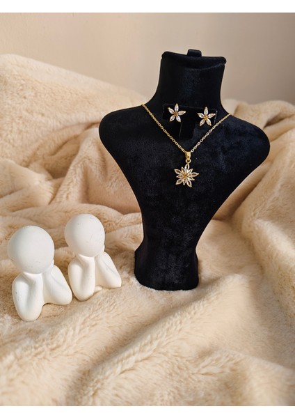 Yıldız Formlu Zirkon Taşlı Çelik Altın Renk Kolye Küpe Seti