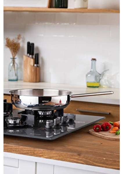 Elite Düz Tava Gümüş Çelik Malzeme ile 24 cm Boyutunda Tek Parça indirimleri