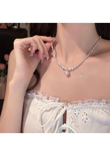 Yeni Ekleme Japonya ve Güney Kore Kolye Tasarım Duygusu Gelişmiş Hafif Lüks Niş Köprücük Kemiği Zinciri, Kadın Kolye (Yurt Dışından)