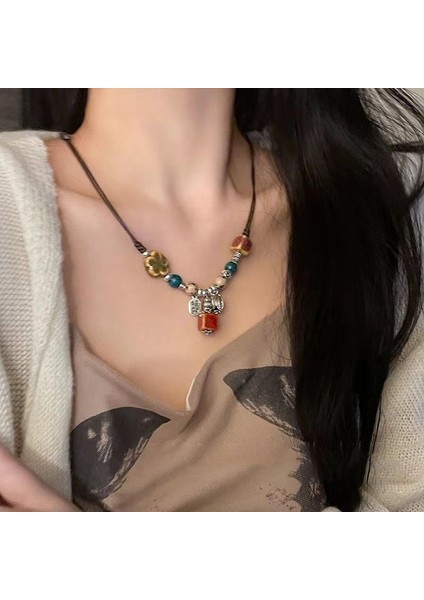 Yeni Ekleme Japonya ve Güney Kore Kolye Tasarım Duygusu Gelişmiş Hafif Lüks Niş Köprücük Kemiği Zinciri, Kadın Kolye (Yurt Dışından)