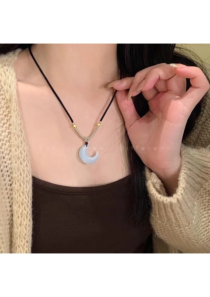 Yeni Kolye Kadın Niş Aksesuarları Baharatlı Kız Tatlı Serin Köprücük Kemiği Zinciri Kazak Kazak Zinciri Yüz Üst Düzey Süslemeler Duygusu ile (Yurt Dışından)