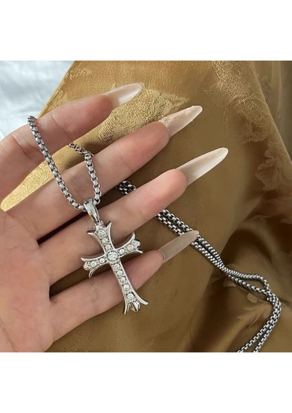 Yeni Perçin Metal Deri Yaka Crockpunk Aşk Kız Kültür Niş Kolye (Yurt Dışından)