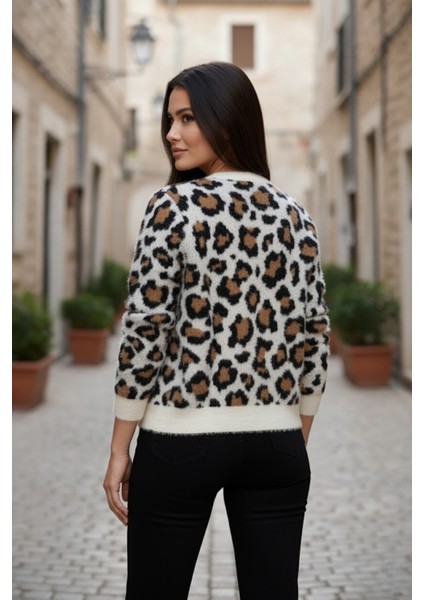 Kadın Premium Leopar Desenli Triko Bisiklet Yaka Hırka fiyatları