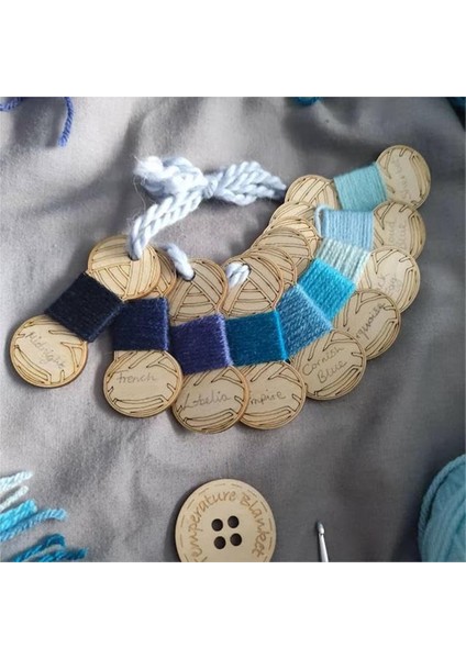 25PCS Ahşap Noel Boş Iplik Pegs Boş Iplik Peg&#39;i Örgülü Halat ve Dikiş Ipliği, Örgü Iplik Tutucu Sarmak Için (Yurt Dışından) fiyatları