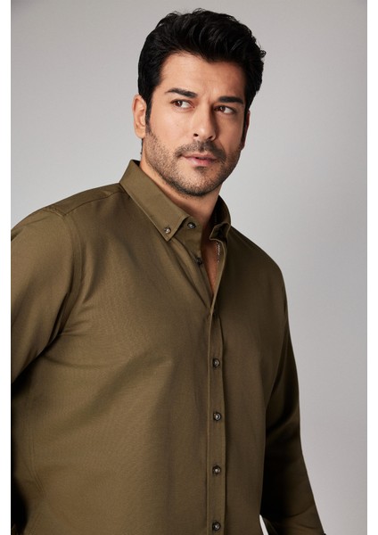 Erkek Haki Düğmeli Yaka Kolay Ütülenebilir Pamuklu Slim Fit Dar Kesim Oxford Gömlek