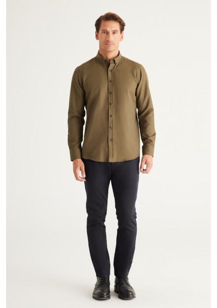 Erkek Haki Düğmeli Yaka Kolay Ütülenebilir Pamuklu Slim Fit Dar Kesim Oxford Gömlek fırsatları