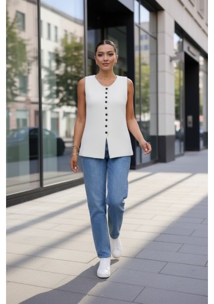 Kadın Ekru Düğmeli Triko Yelek