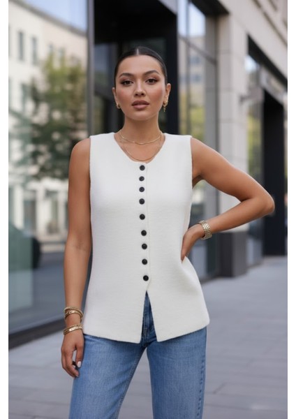 Kadın Ekru Düğmeli Triko Yelek fiyatları