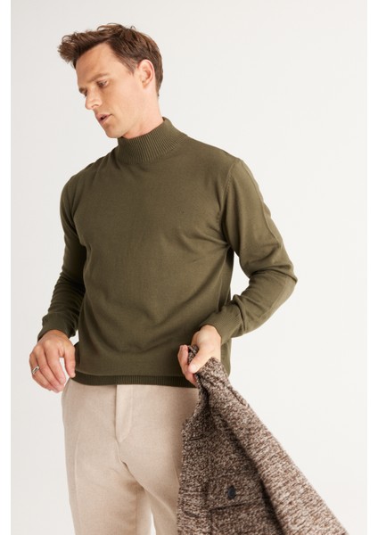 ALTINYILDIZ CLASSICS Erkek Haki Tüylenme Yapmayan Standart Fit Normal Kesim Yarım Balıkçı Yaka Triko Kazak
